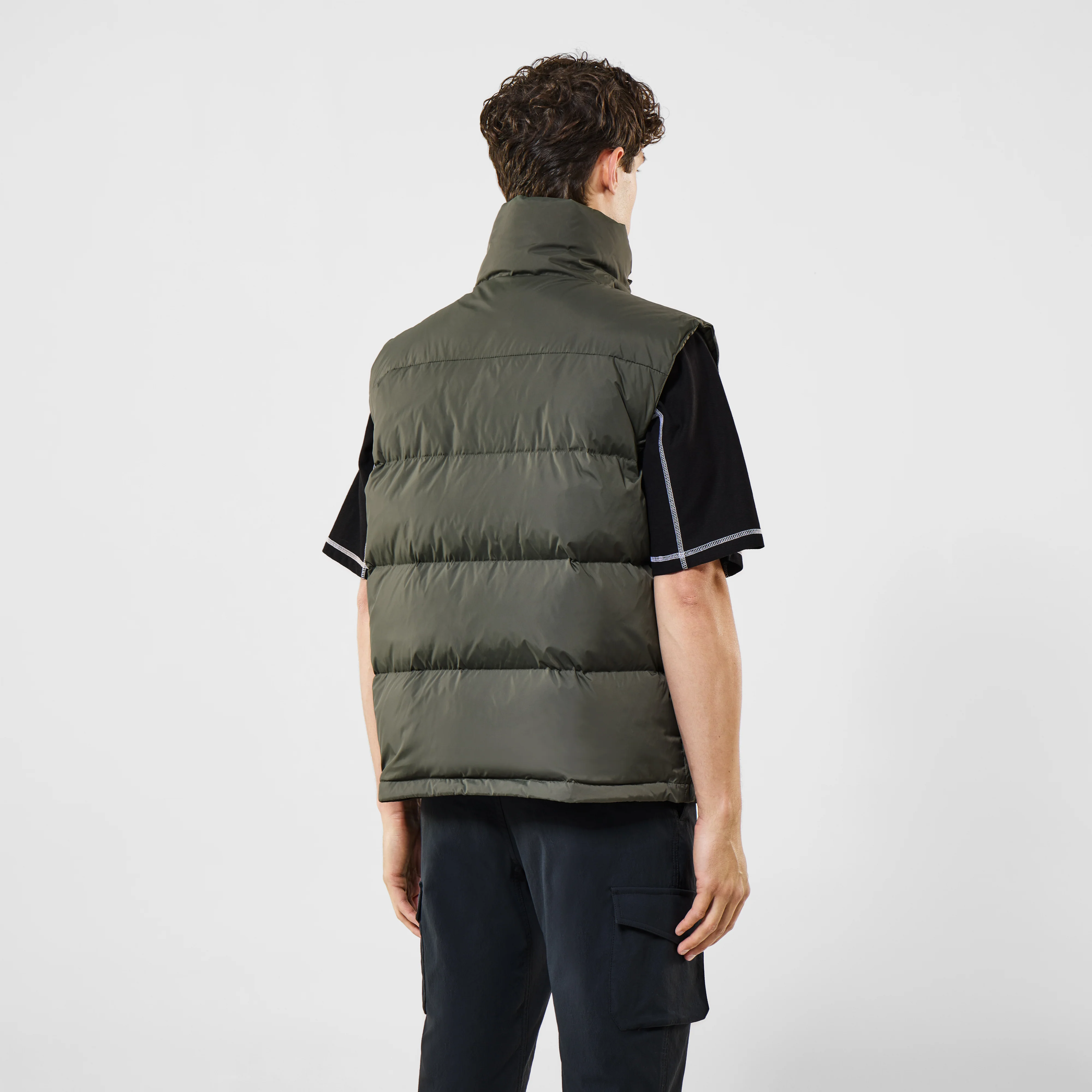 Dyngja Down Vest - Image 3
