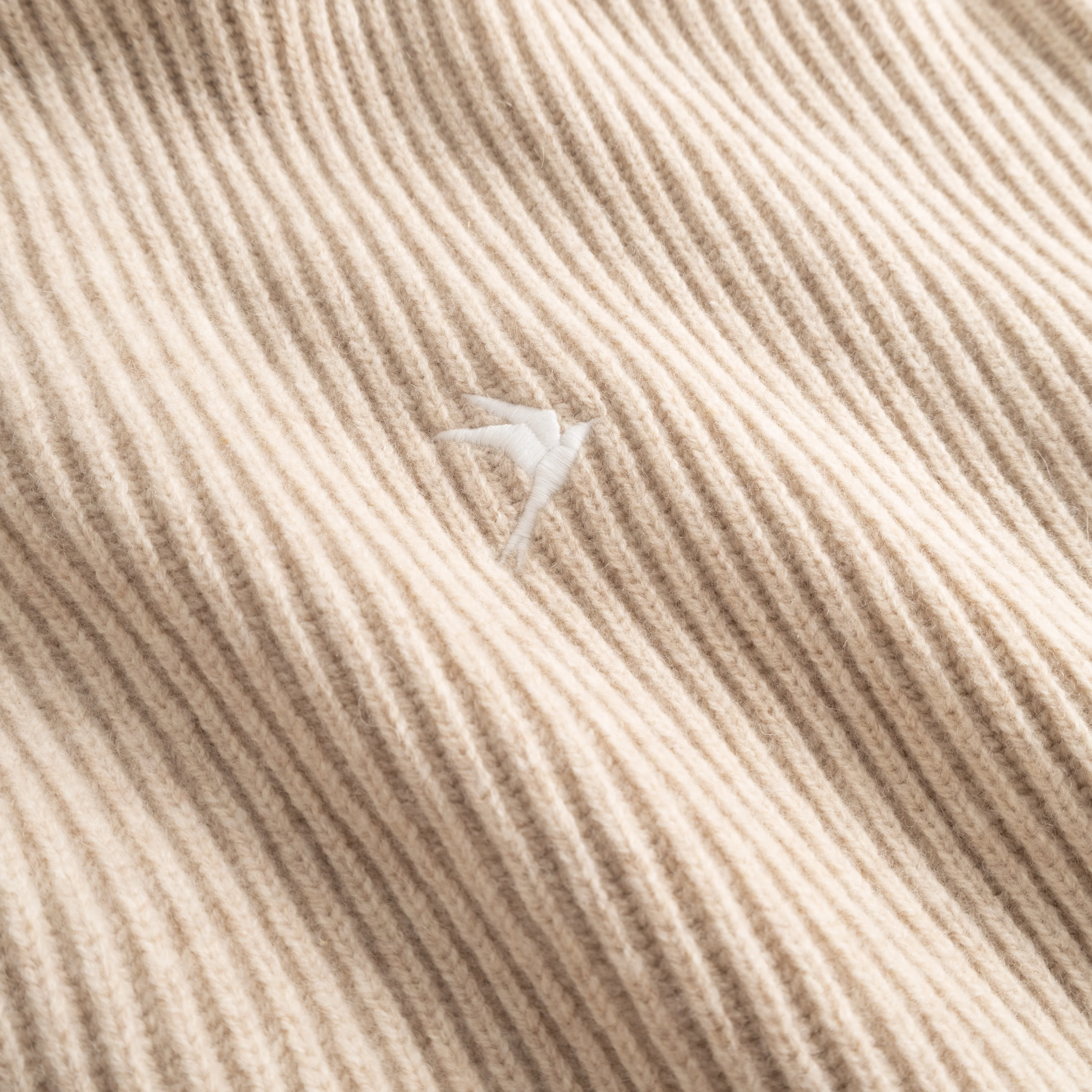 Vonarstræti Zipped Wool Hoodie - Image 11